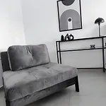 9 Keys Aparthotel