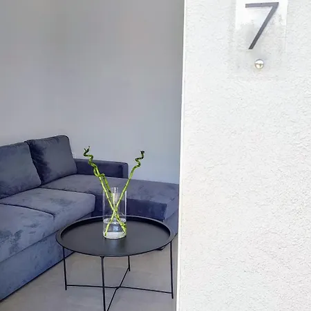 9 Keys Szkála Rahoníu