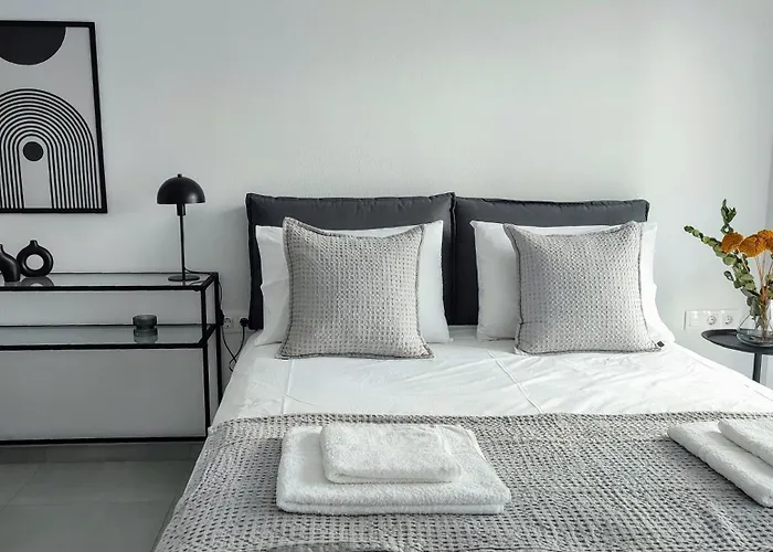 9 Keys Skala Rachoni (Thasos)